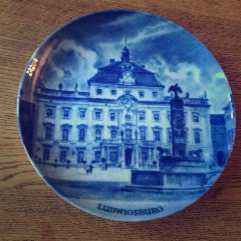 Kaiser Porzellan Ludwigsburg plate.